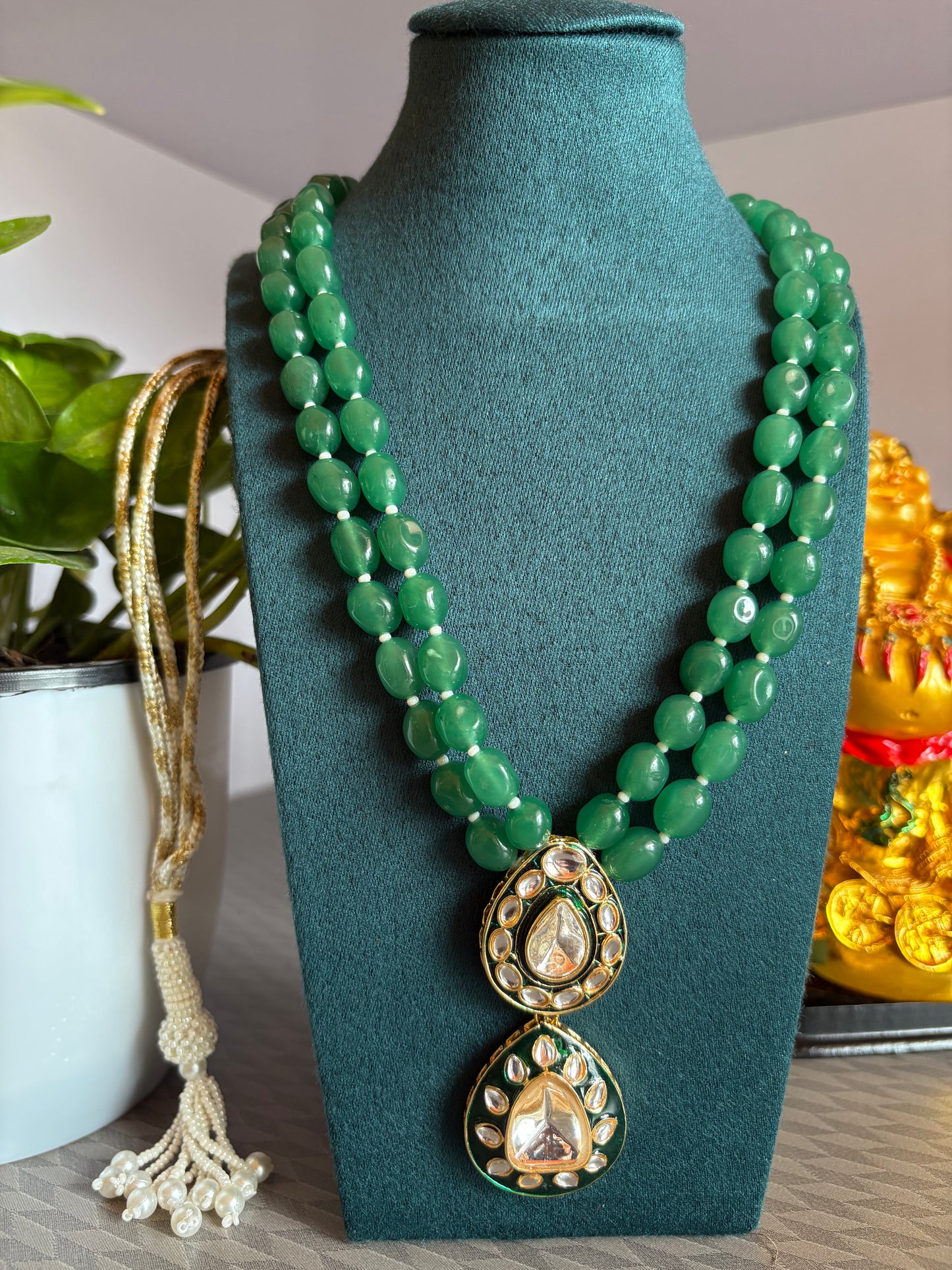 Green Kundan pendant work necklace