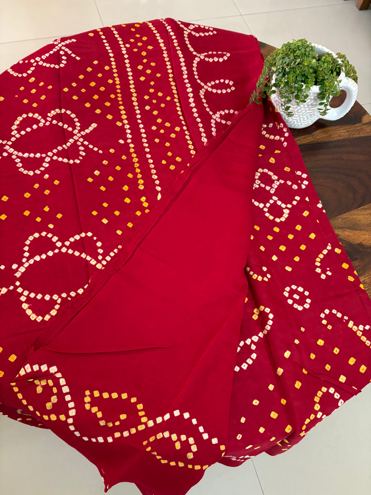 Bhandini Modal silk saree ( hand tye and dye)