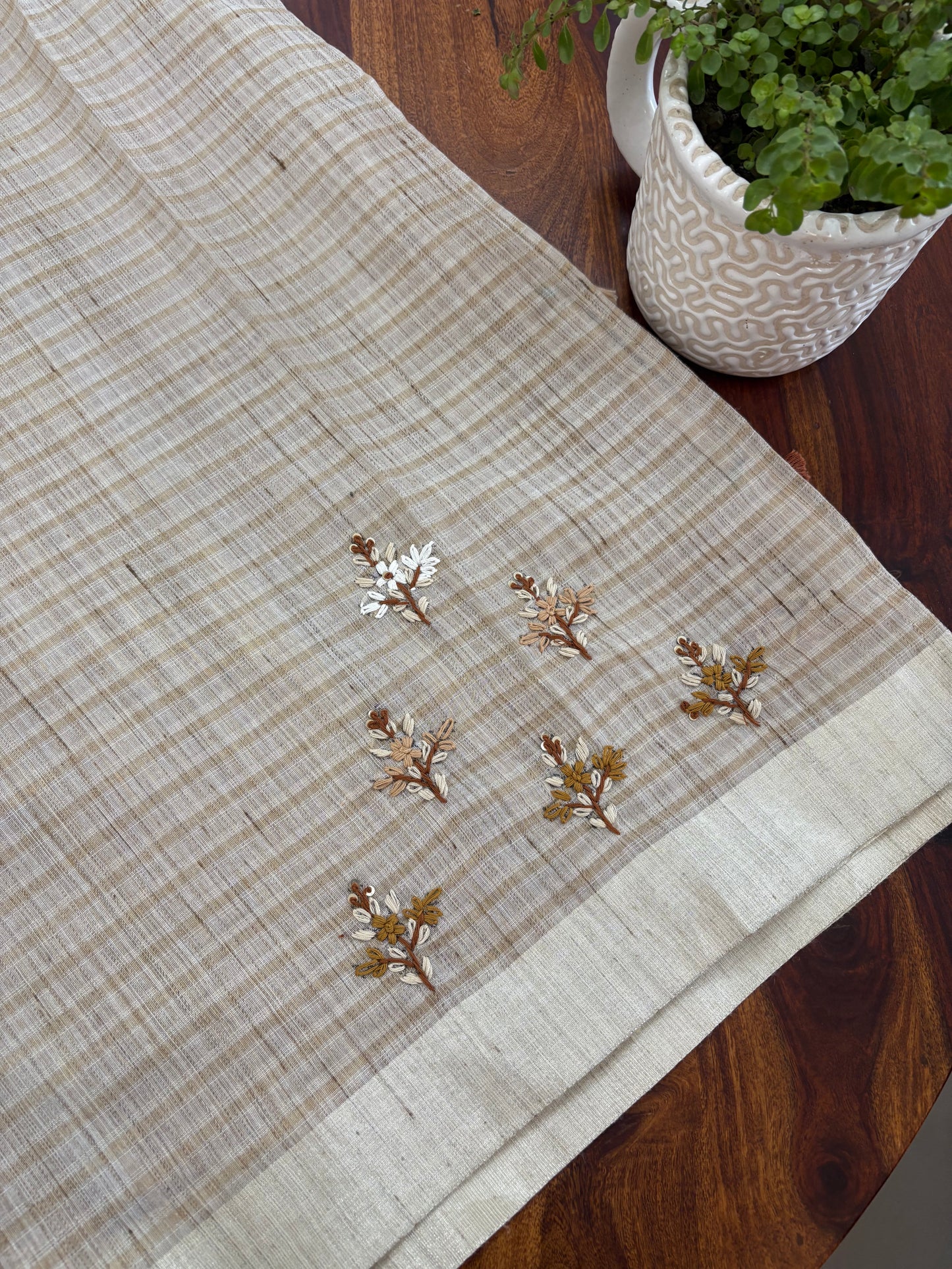 Hand Embroidery on Kota tissue silk saree