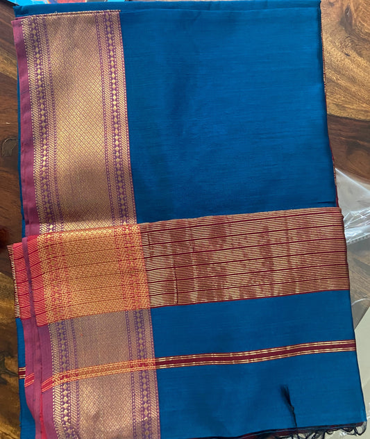 Handloom Maheshwari silk cotton saree.. with zari butta on pallu.(Made to Order)