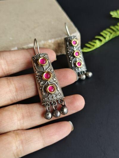 Dual shade brass earring
