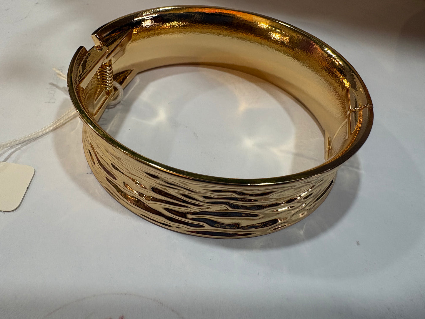 Bangle bracelet