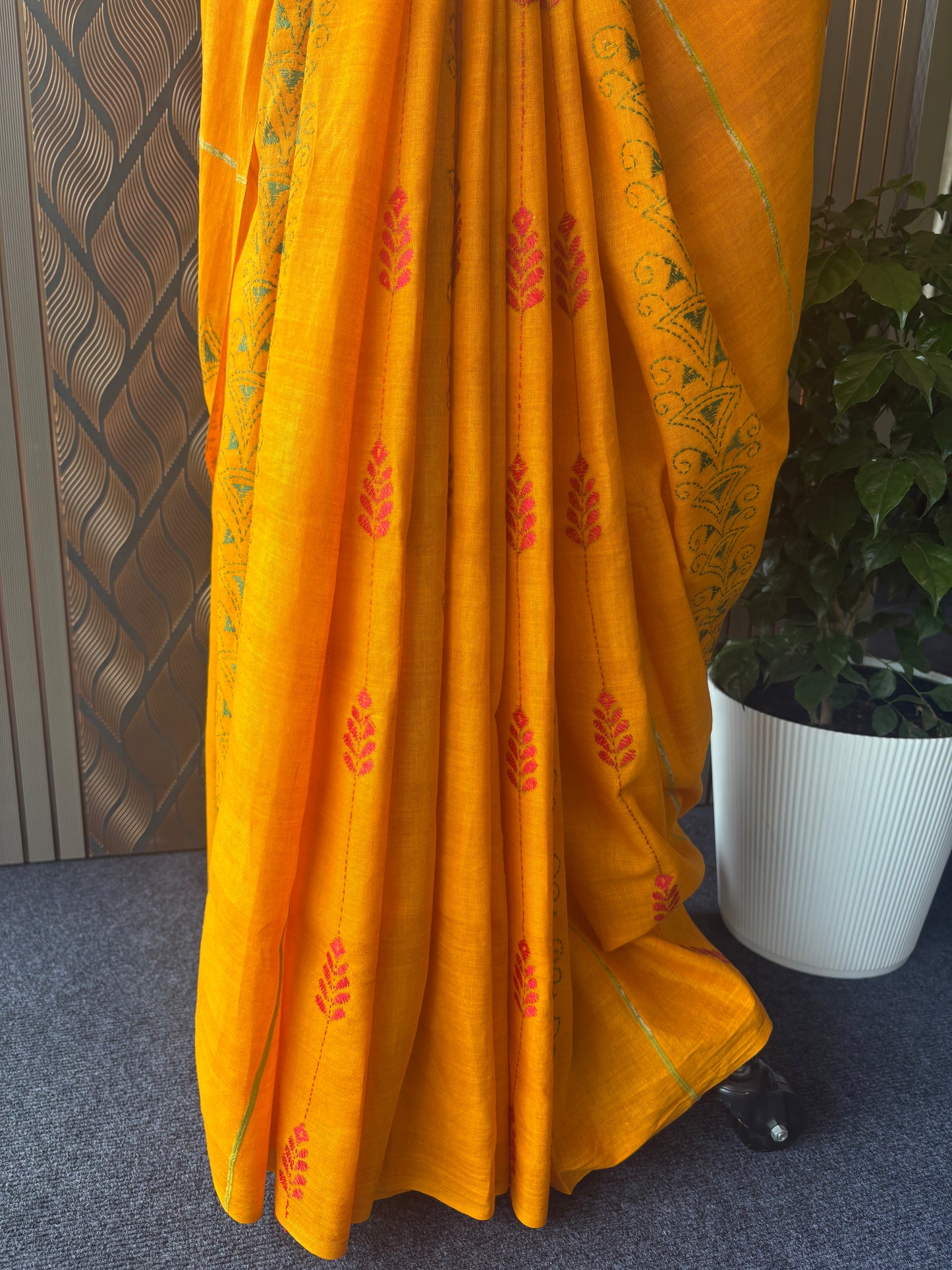 Kantha hand woven saree