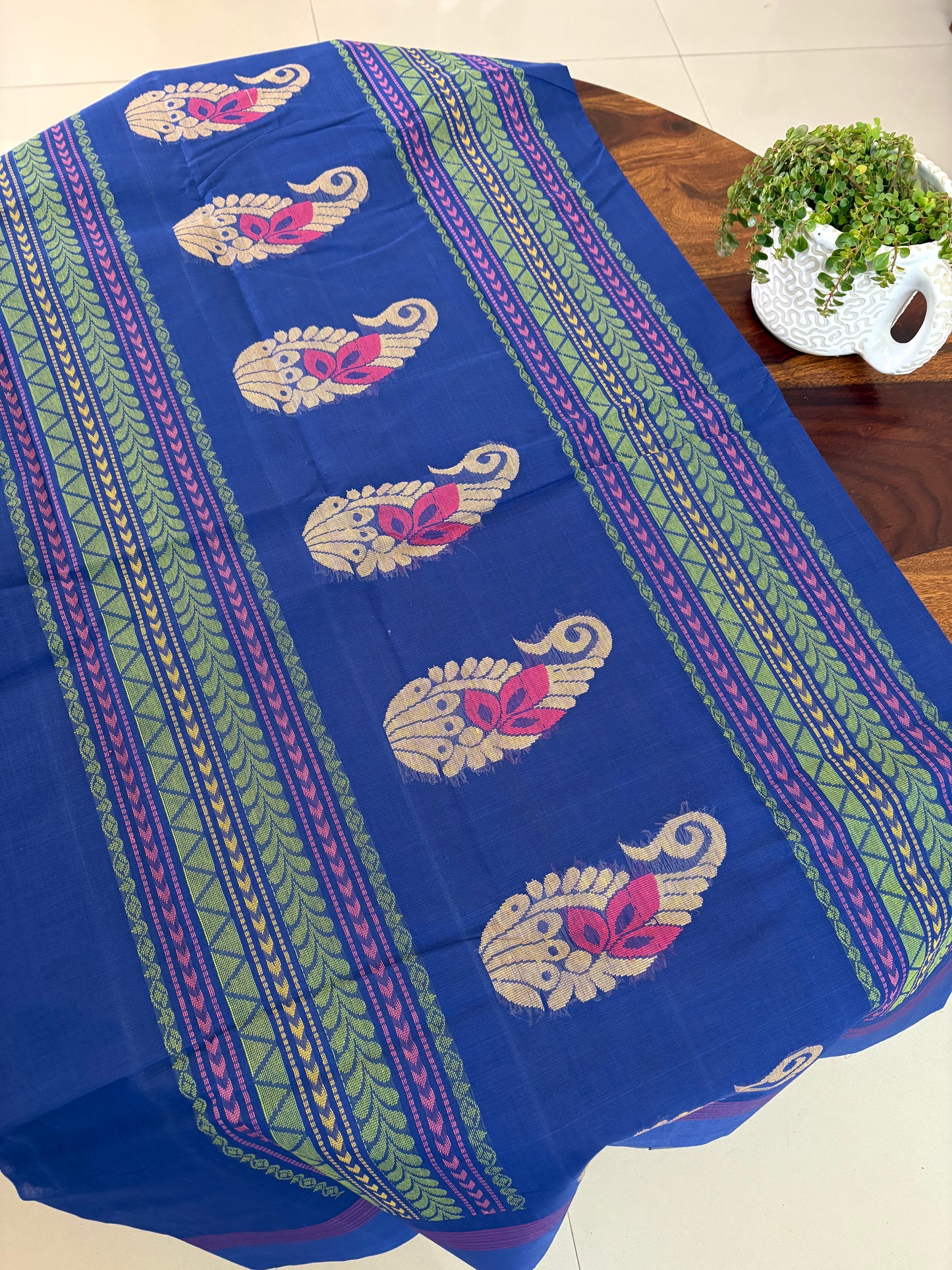 Handloom cotton saree