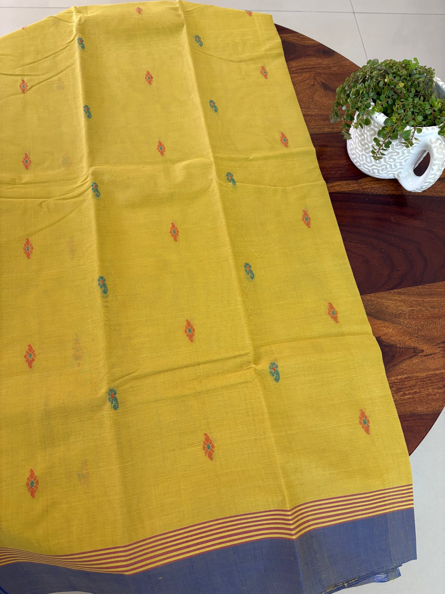 Handloom cotton saree