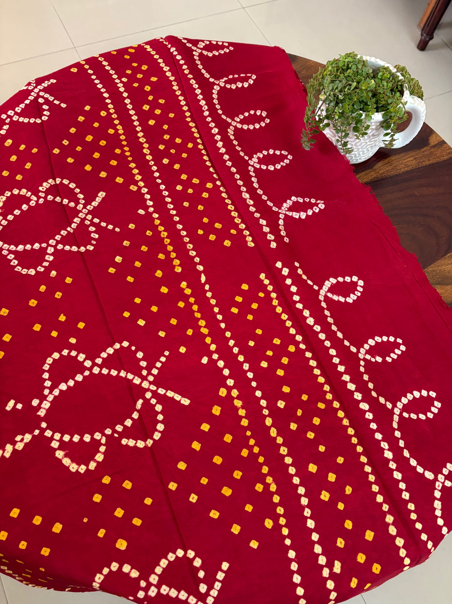 Bhandini Modal silk saree ( hand tye and dye)